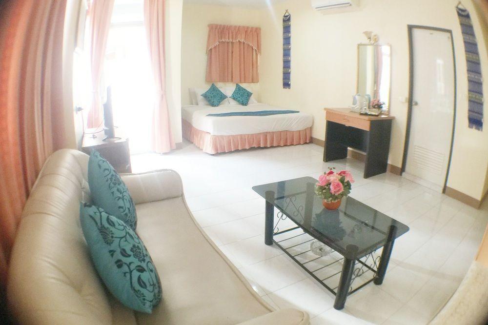 Oyo 1134 Baan Zarn Casa de hóspedes 2*