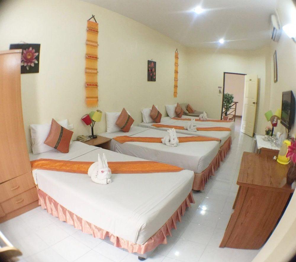 Oyo 1134 Baan Zarn Casa de hóspedes 2*