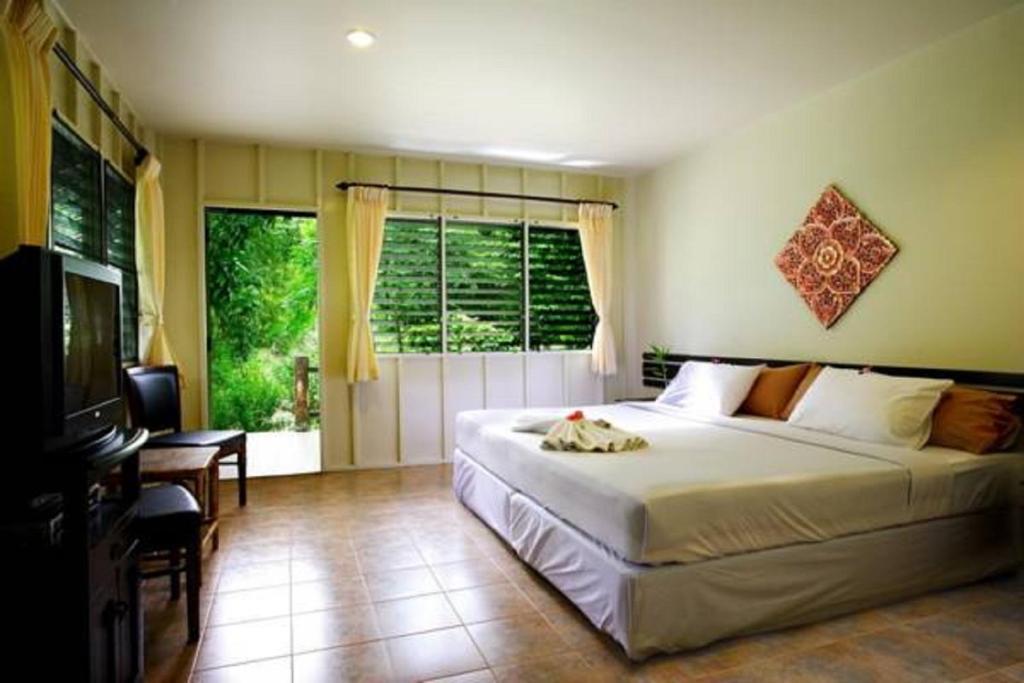 Hotel Banraya And Ko Racha Yai