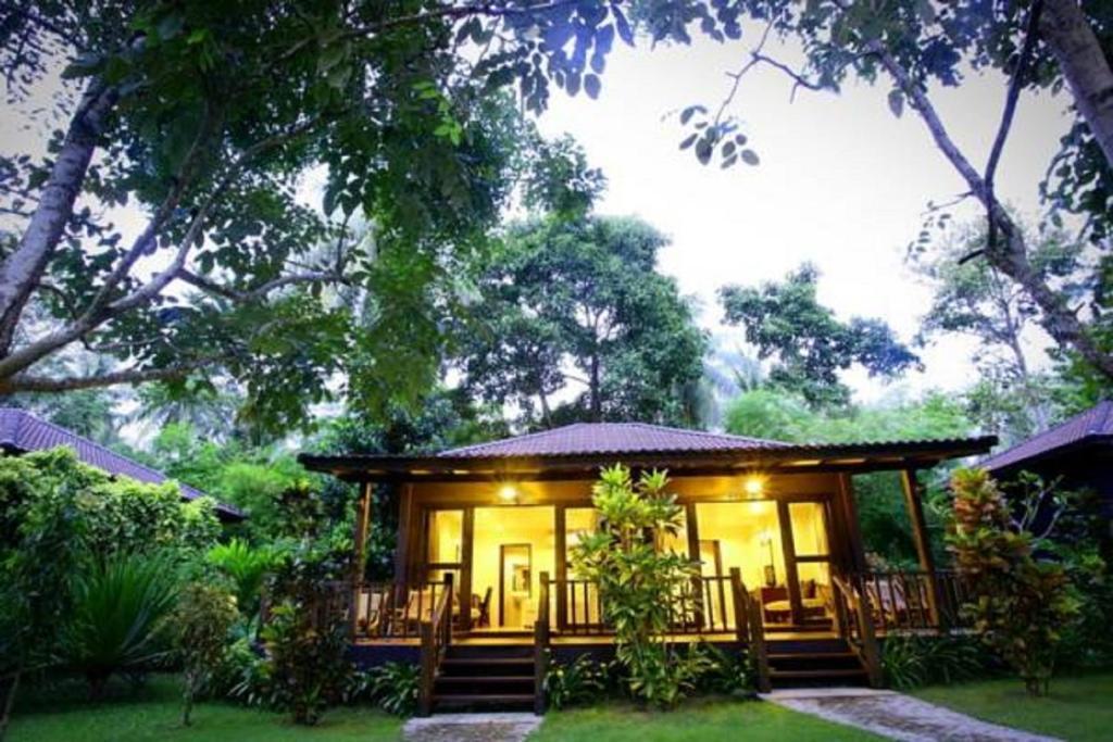 Hotel Banraya And