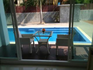 Chalong Front Apartment Rawai