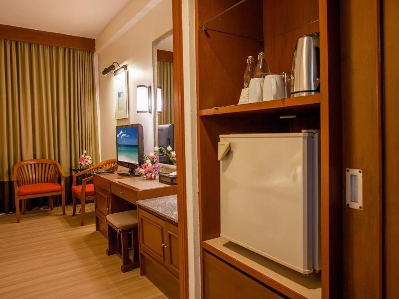 Merlin Hotel 4*