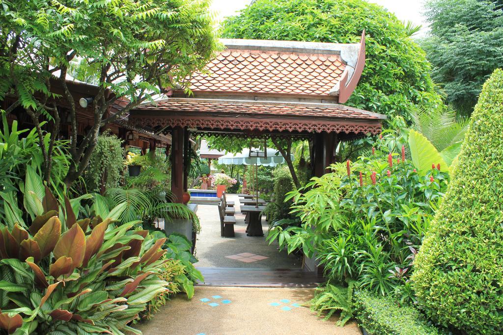 Baan Vanida Garden Karon
