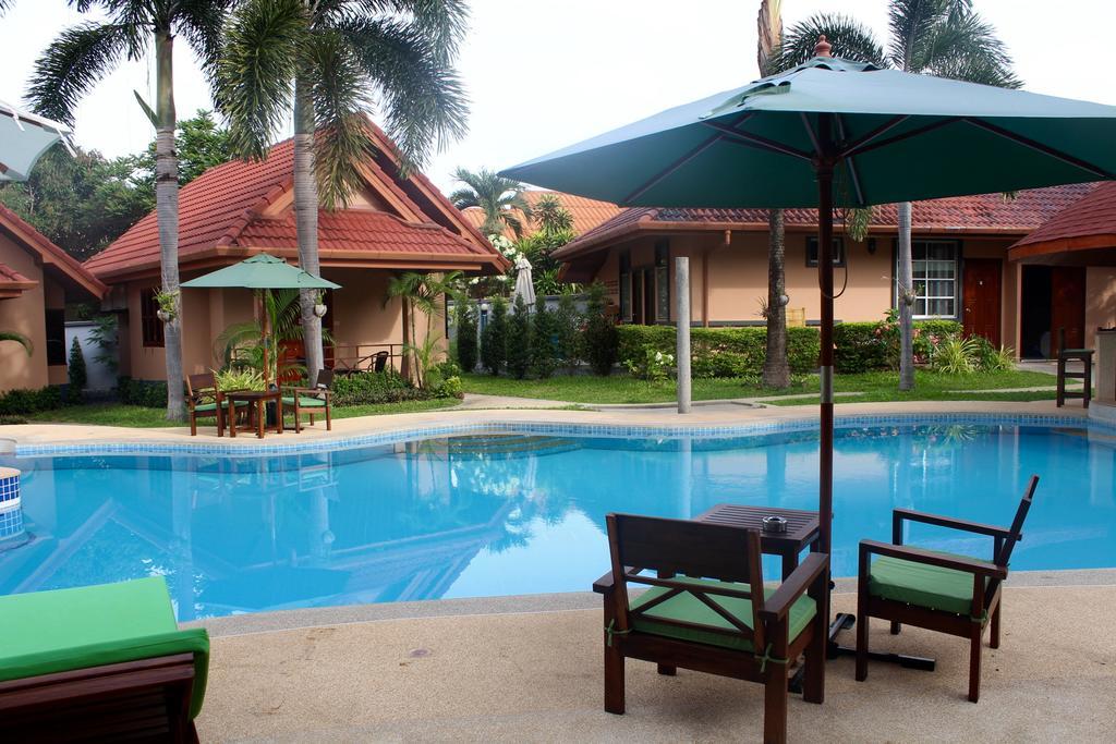 Resort The Happy Elephant Rawai