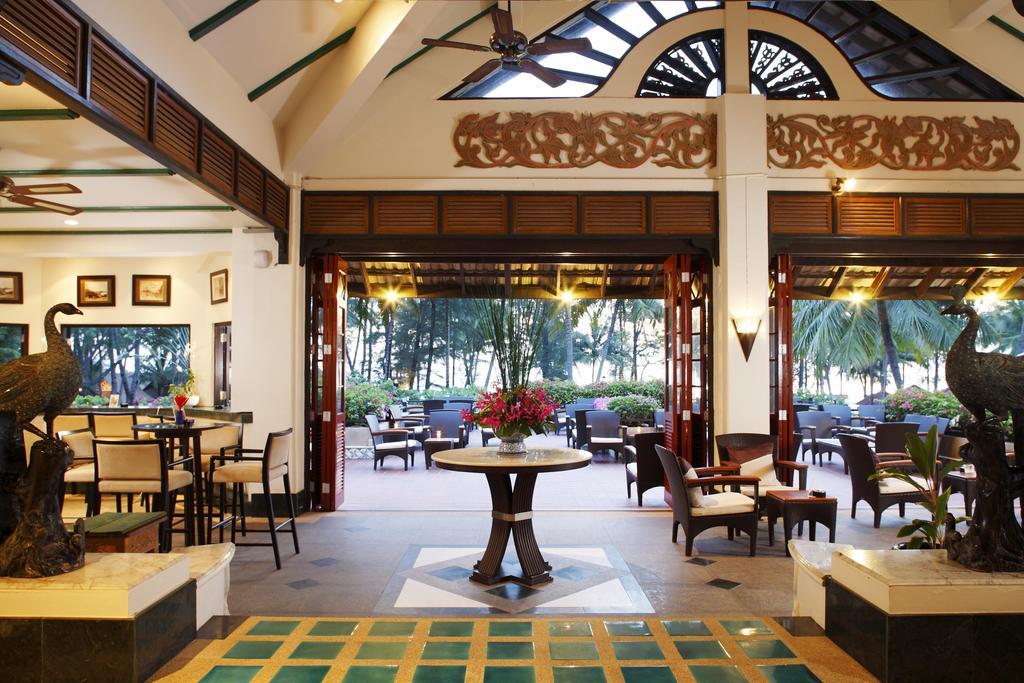 Dusit Thani Laguna Pool Villa Hotel Strand Bang Tao
