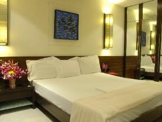 Hotel Hangout Phuket By Kly