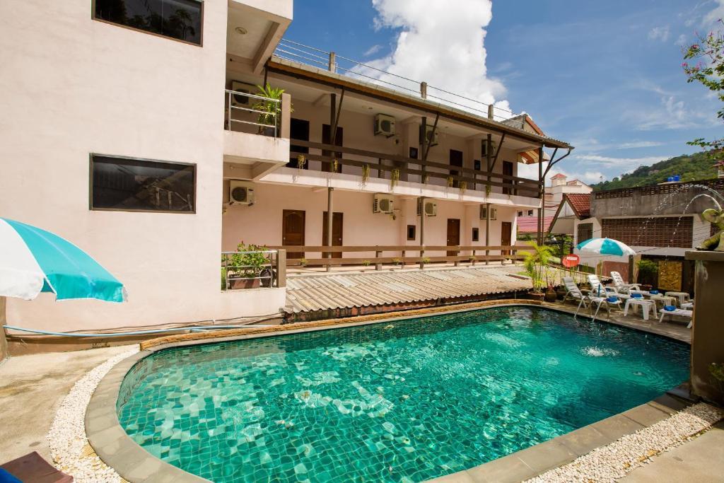 Hotel Baan Veerakit Patong