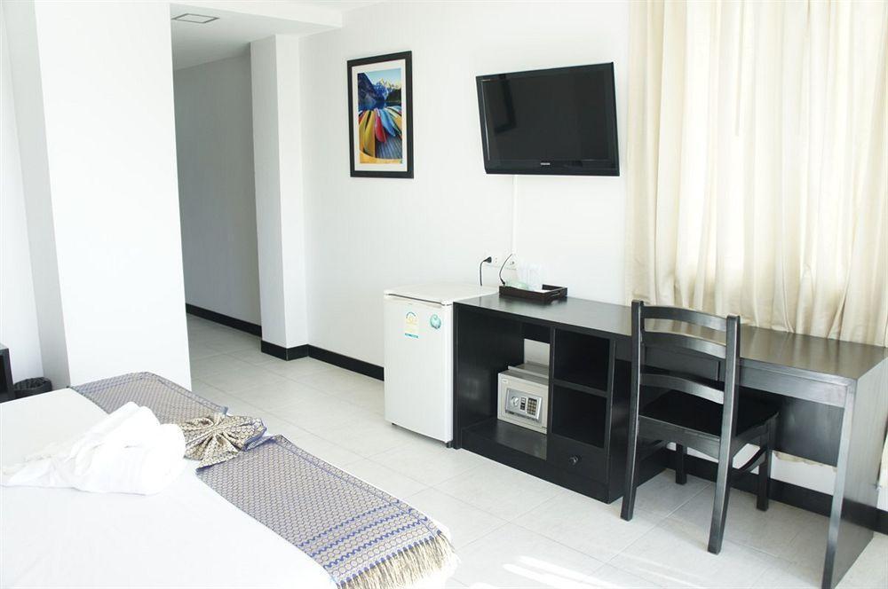Noble House - 200 Meters Patong