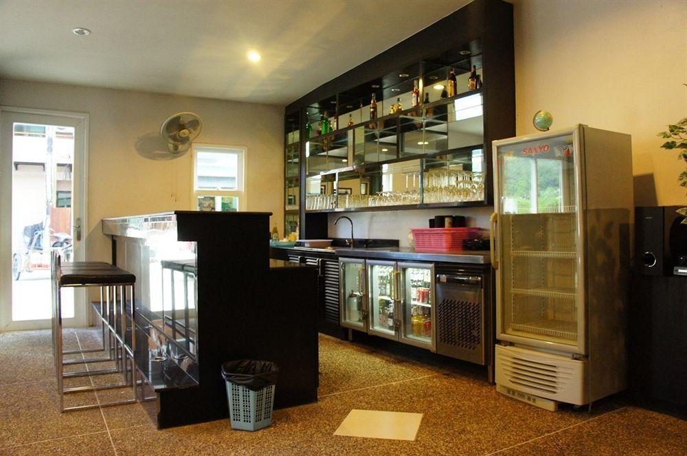 Noble House - 200 Meters Patong Gasthof