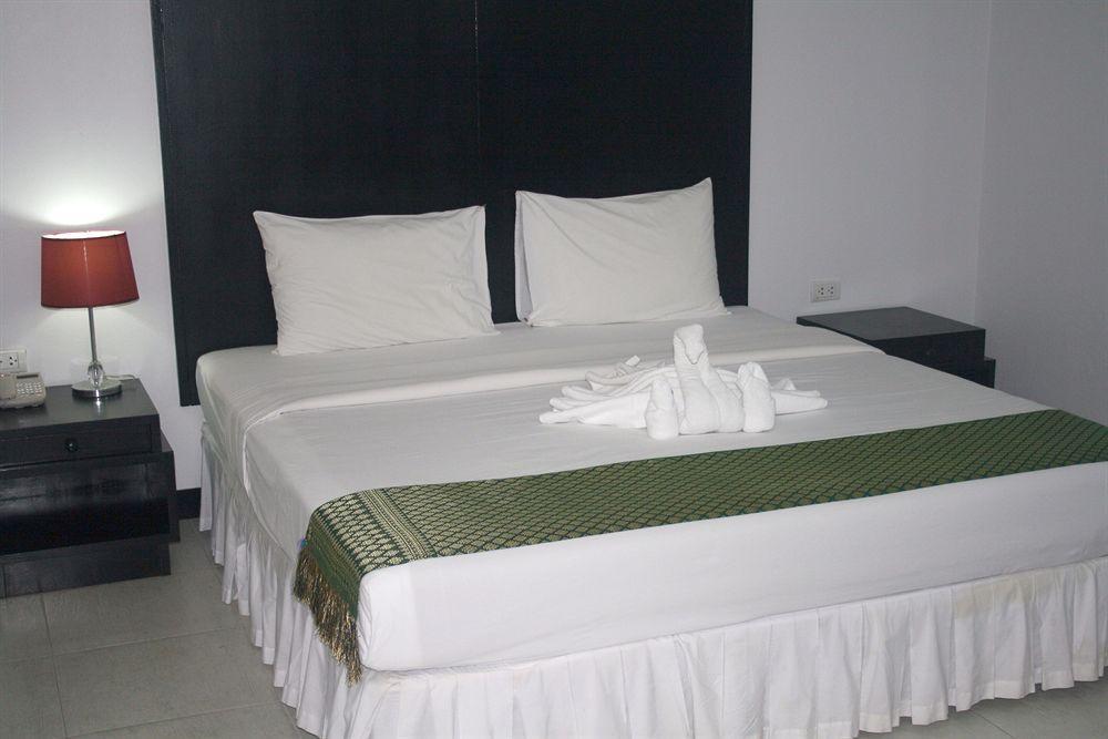 Noble House - 200 Meters Patong