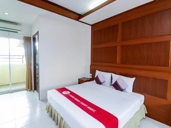 Nida Pattana 47 Central Mall 3* Phuket