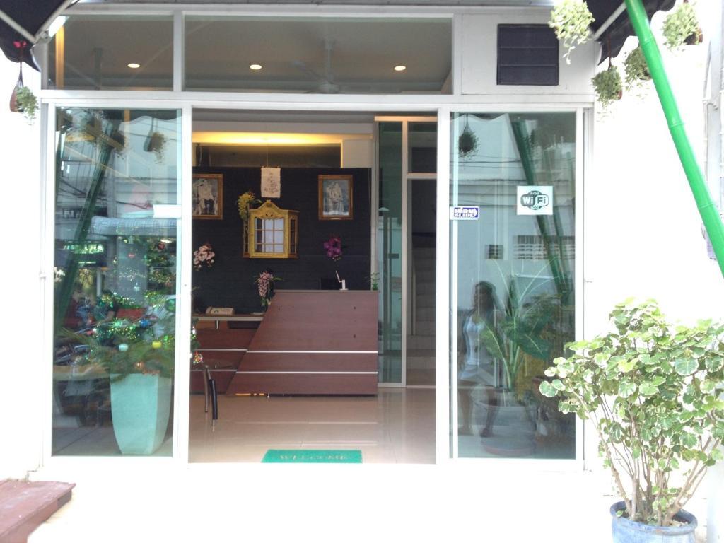 Guest house Park Eden 2*