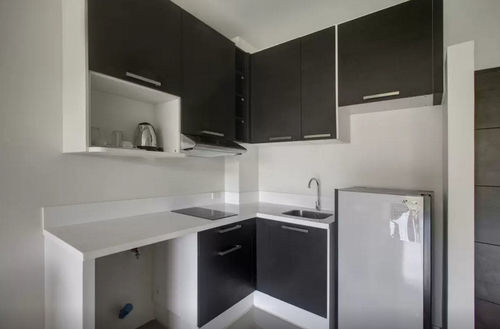 Chic Residences At