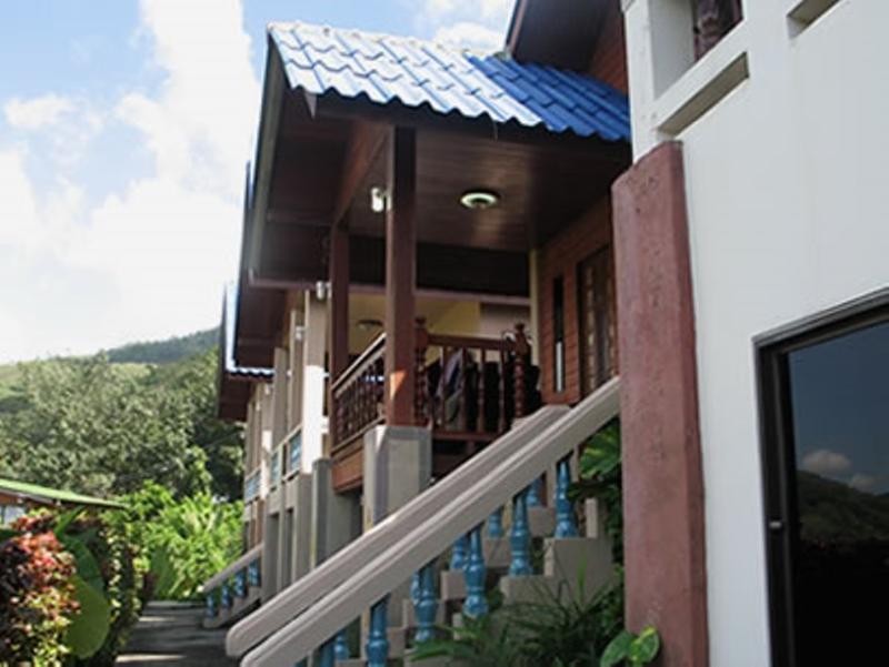 Baan Veerakit Hotel