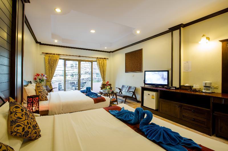 Hotel Baan Veerakit