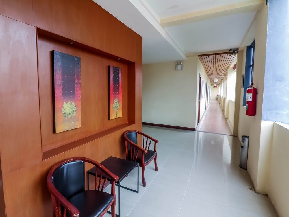 Nida Pattana 47 Central Mall Hotel 3*