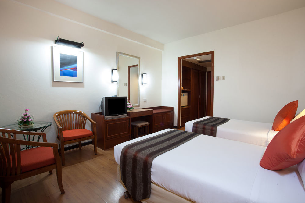 Merlin Hotel