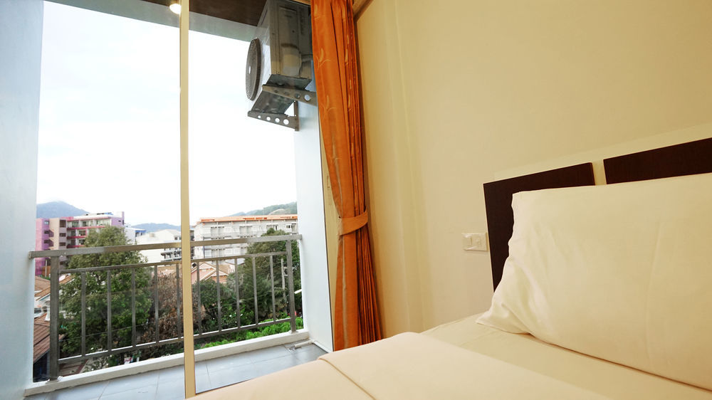 Hotel Happy 99