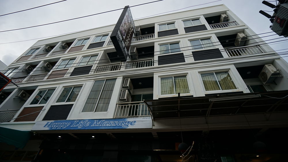 Happy 99 Hotel Patong