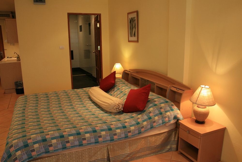 Aquarius Gay & Sauna Hotel 3*