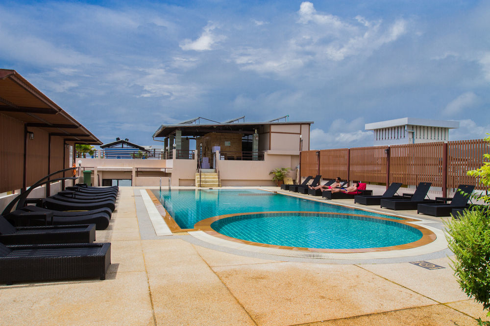 Chana Hotel 3*