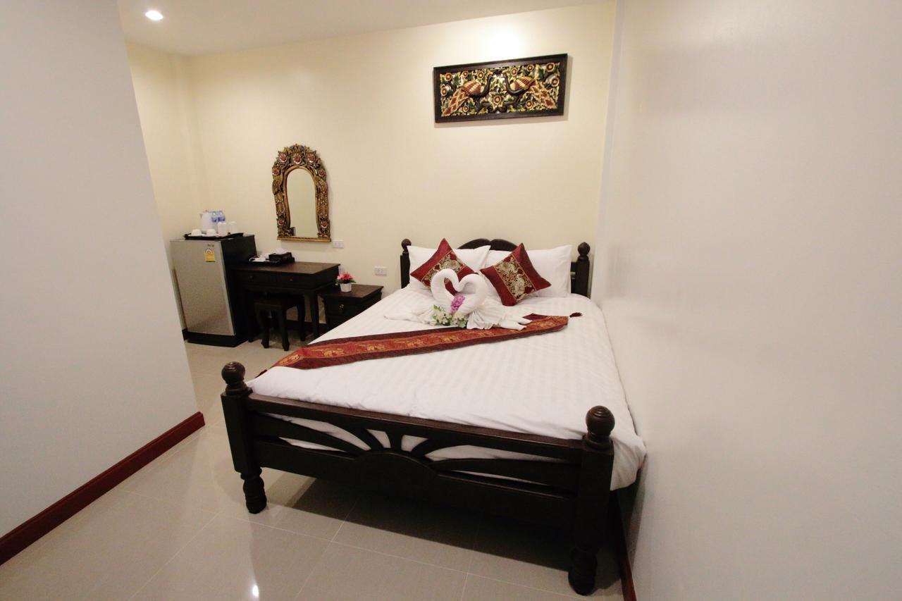 Hotel Bs Airport At Phuket