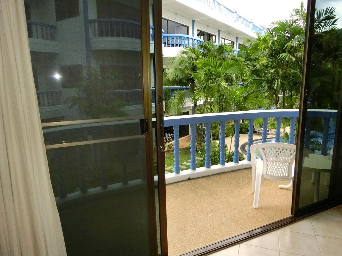 Club Near The By Plh Phuket *