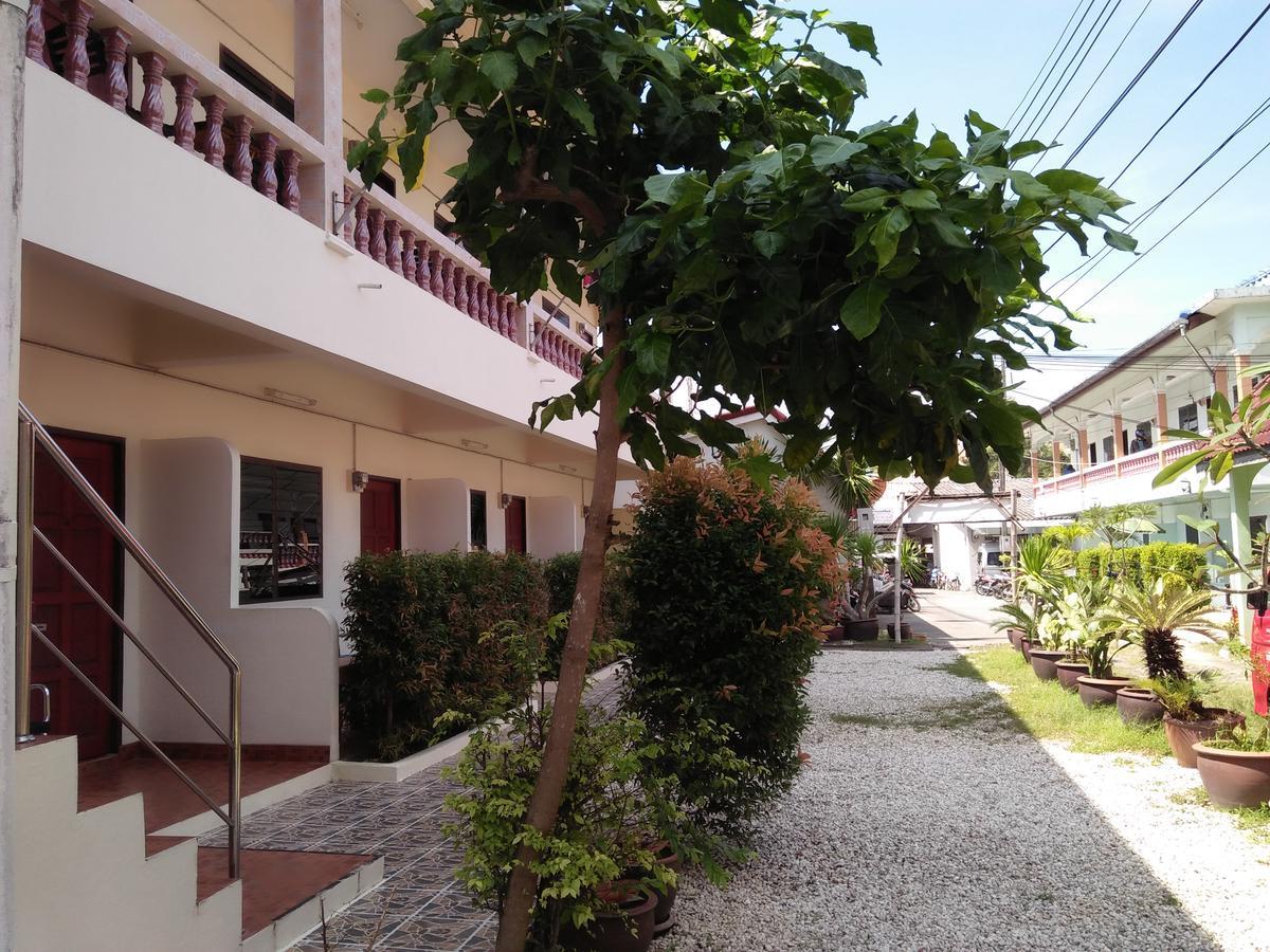 Peace Hostel Patong