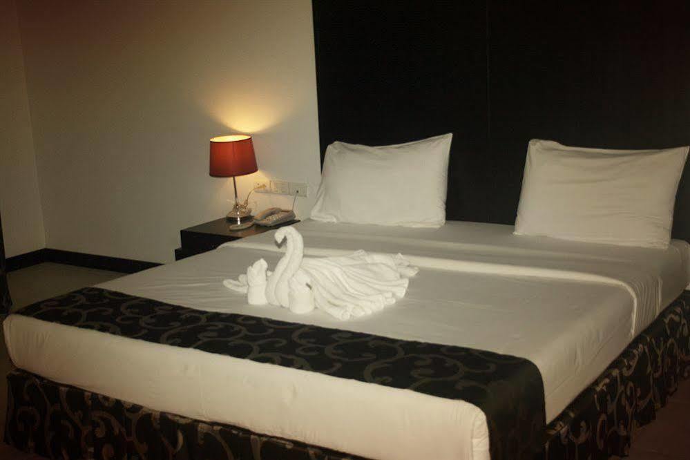 Noble House - 200 Meters Patong