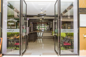 Chana Hotel 3*
