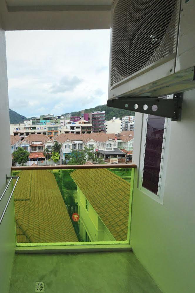 Hotel New Life Phuket 3*