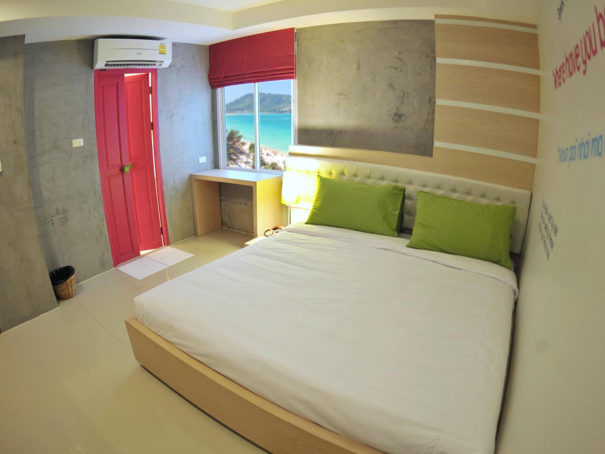 Hotel New Life Phuket 3*