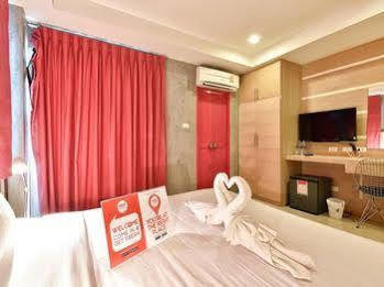 New Life Phuket 3* Patong