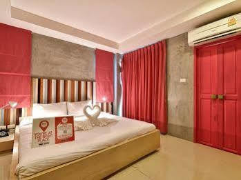 New Life Phuket 3* Patong