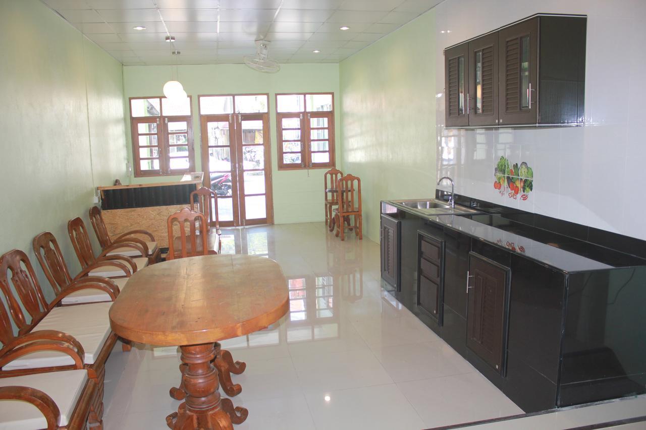 Albergue One One