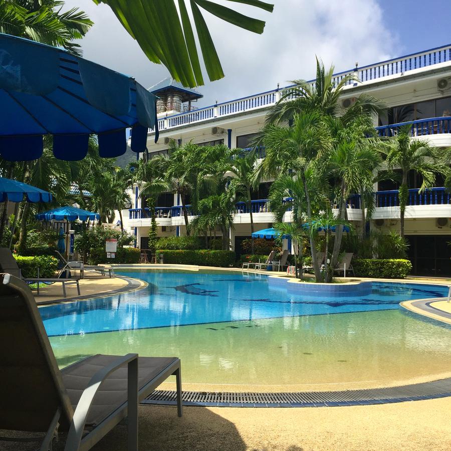 Club Near The By Plh Phuket *