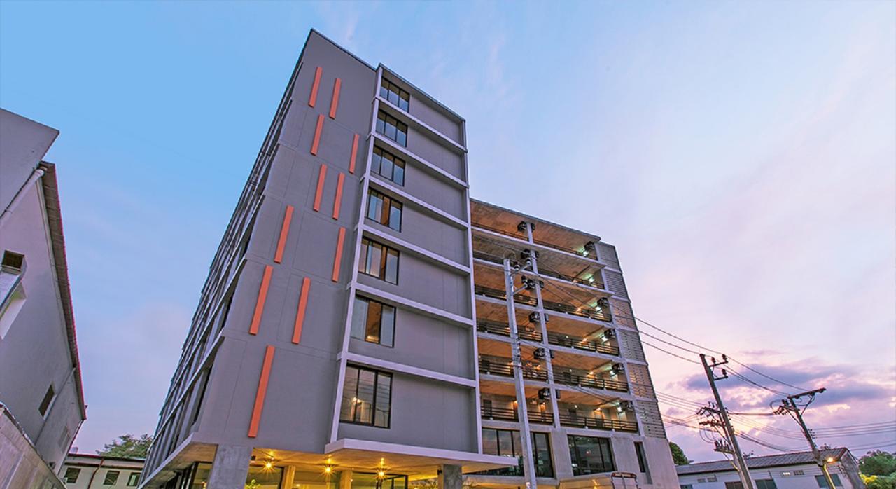 B2 Phuket Boutique & Budget Hotel 3*