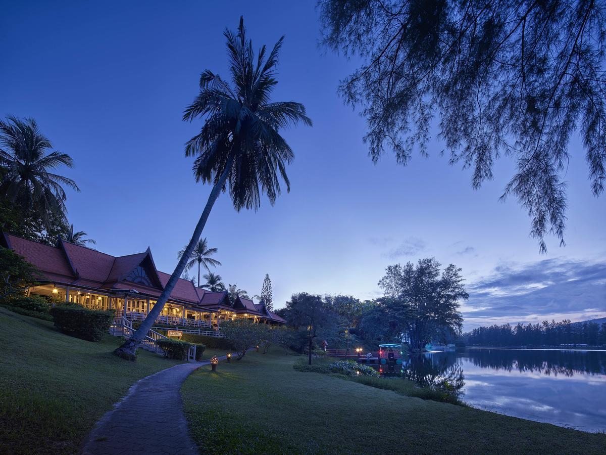 Dusit Thani Laguna Pool Villa Hotel