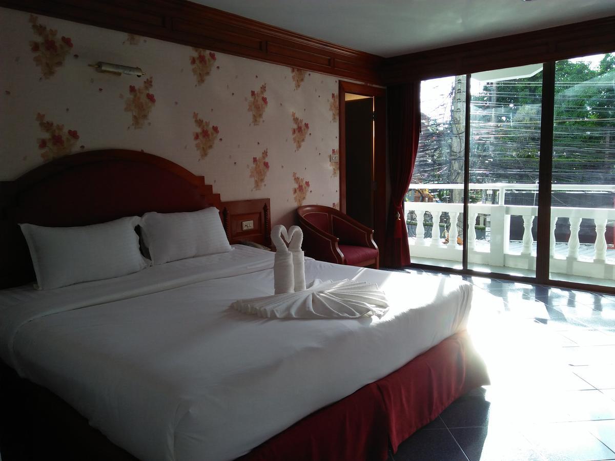 Hotel Taj Phuket 2*