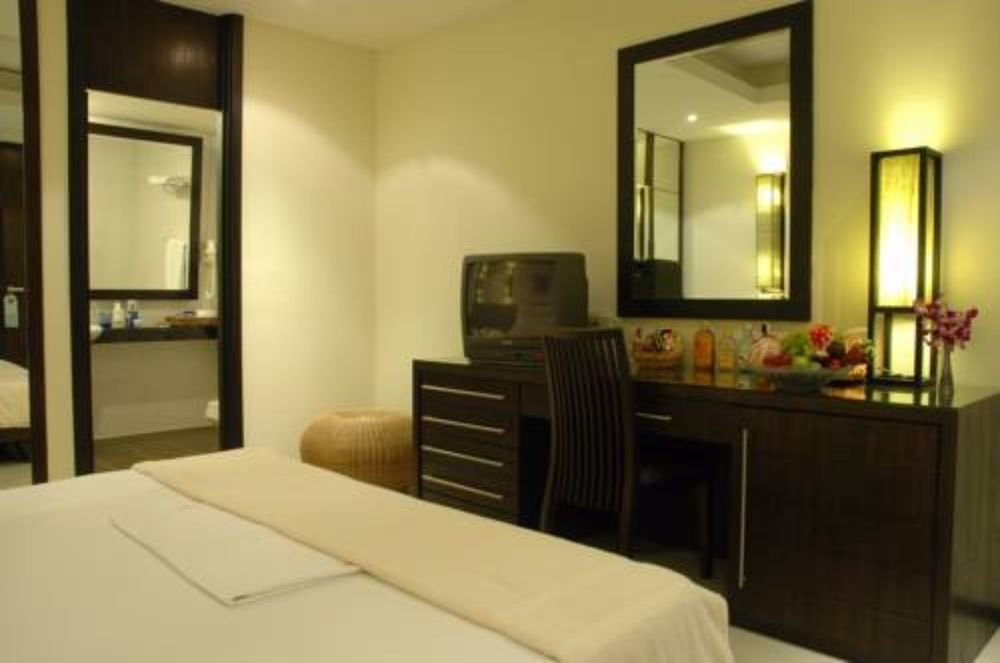 Hotel Lokal Phuket 