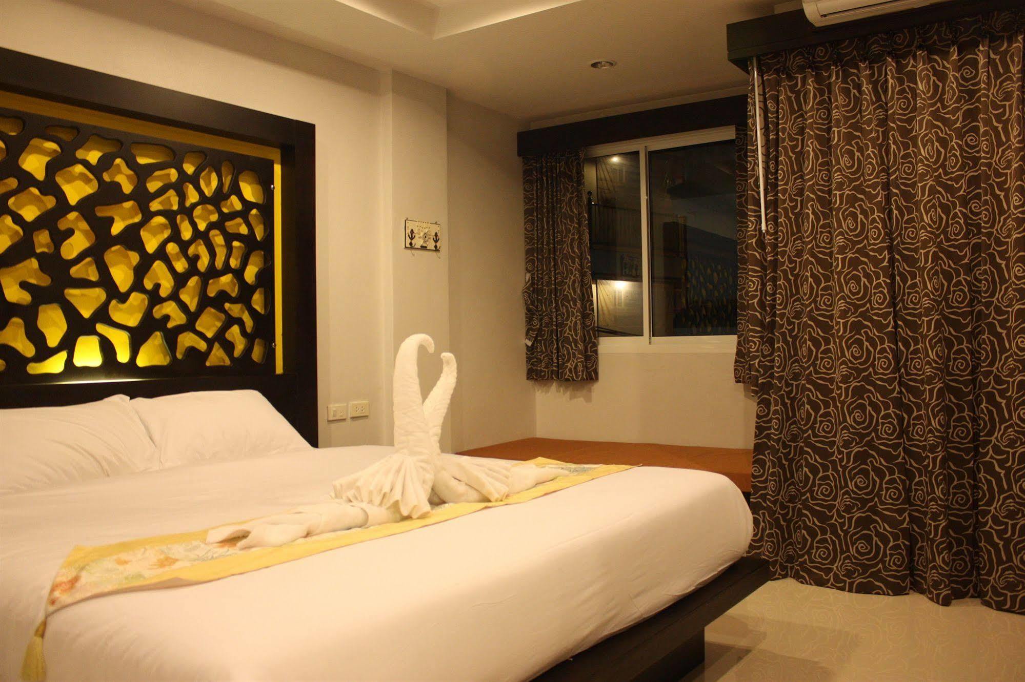 Hotel The Silk Hill Patong