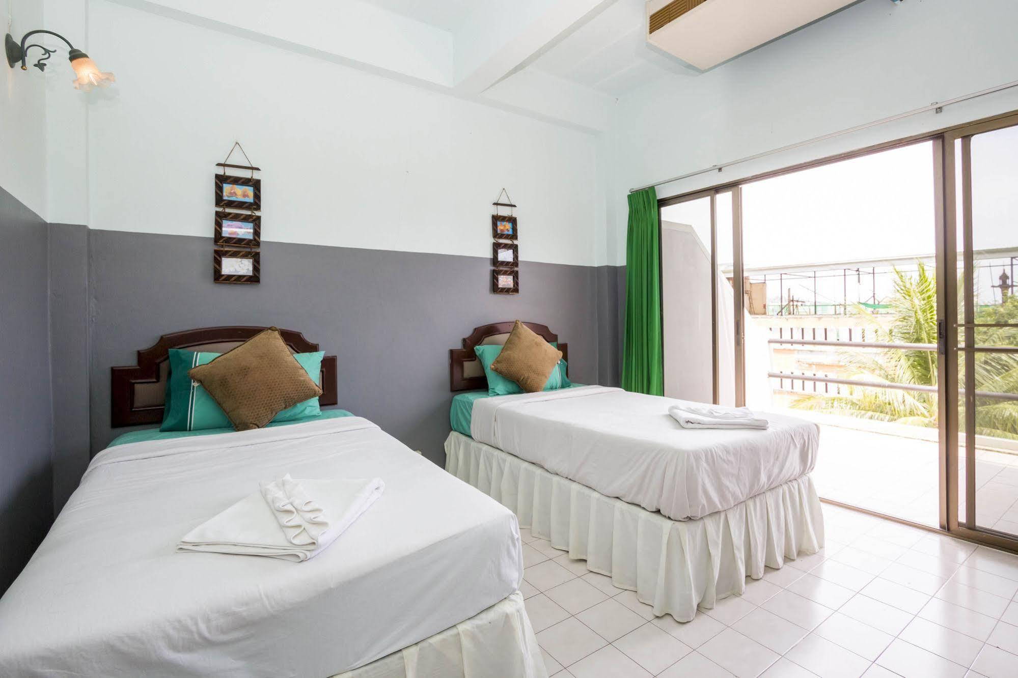 Hostel Baan Lukkan
