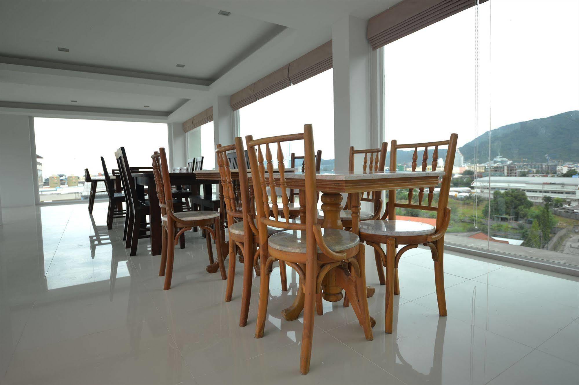 Baan Lukkan Patong Hotel