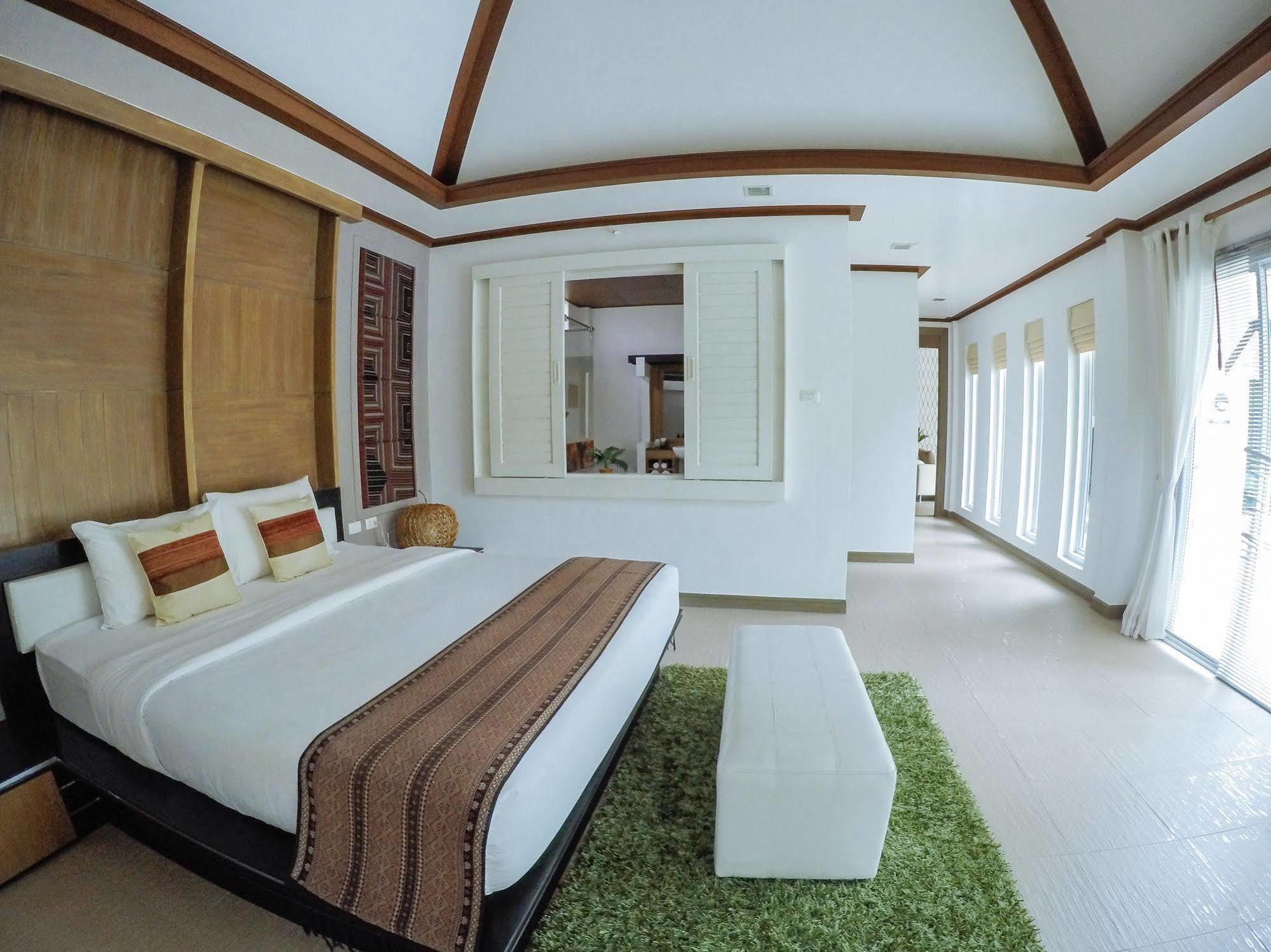 Suriya Som Villa