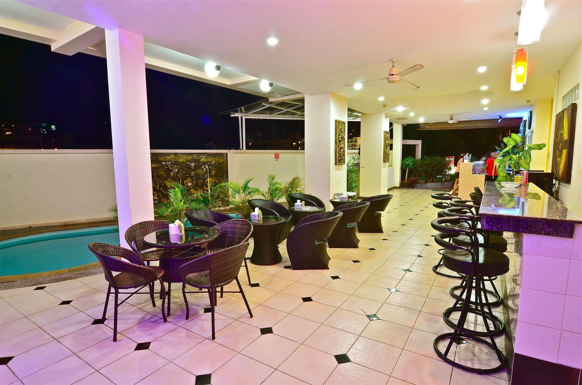 Hotel Square One