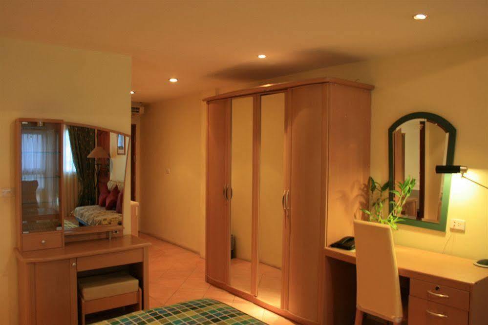 Aquarius Gay & Sauna Patong