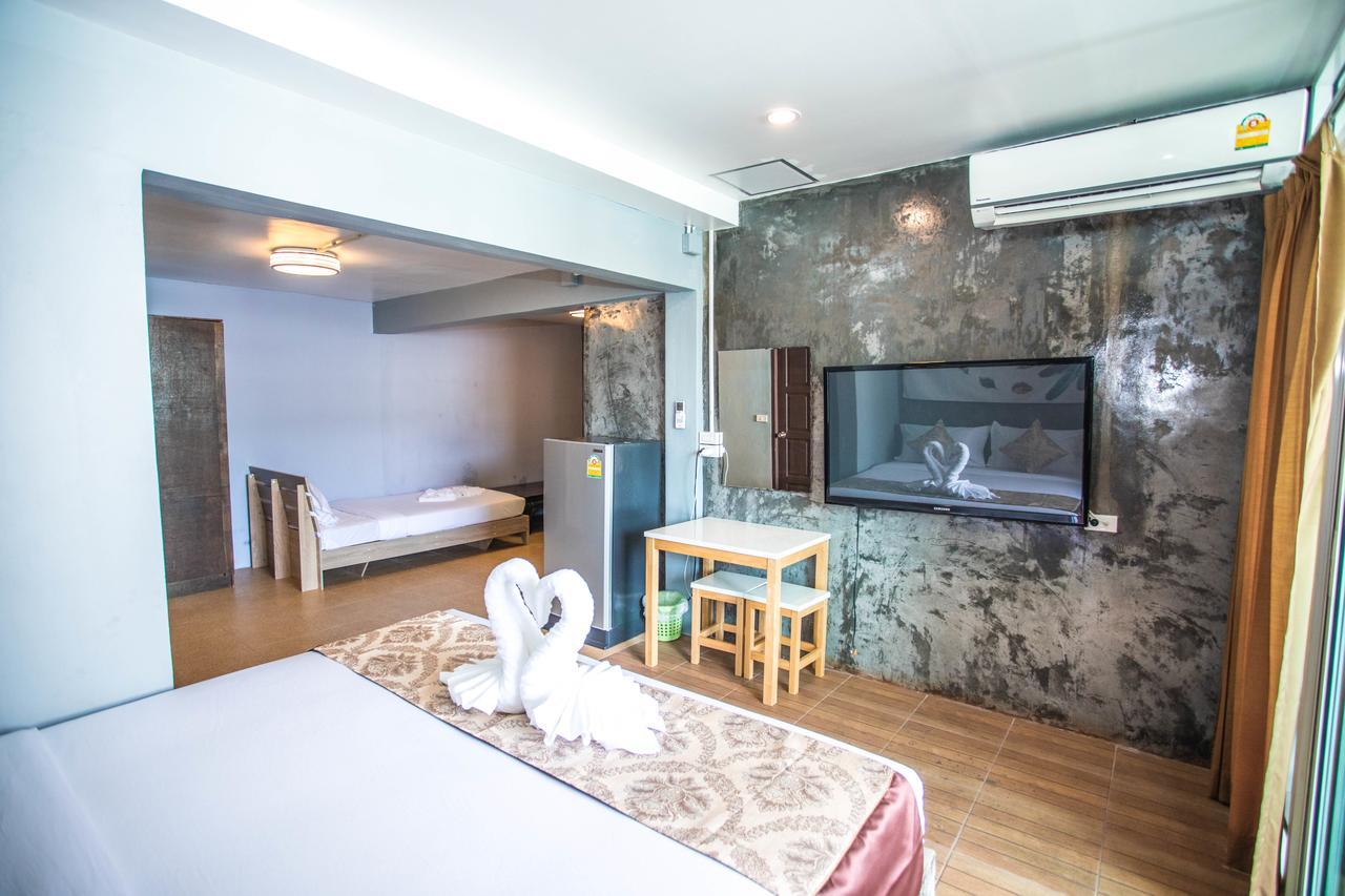 Hotel Happy 99
