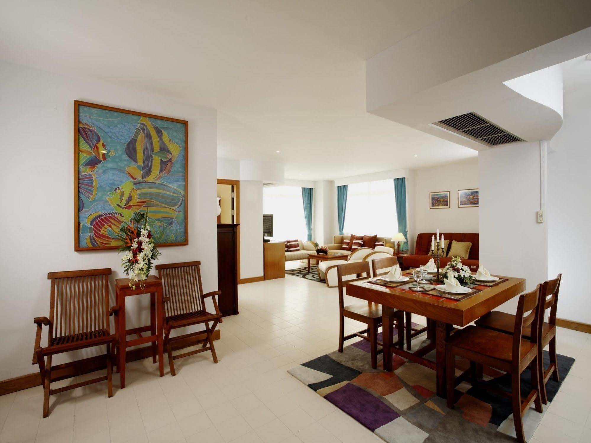 Waterfront Phuket By Centara Karon
