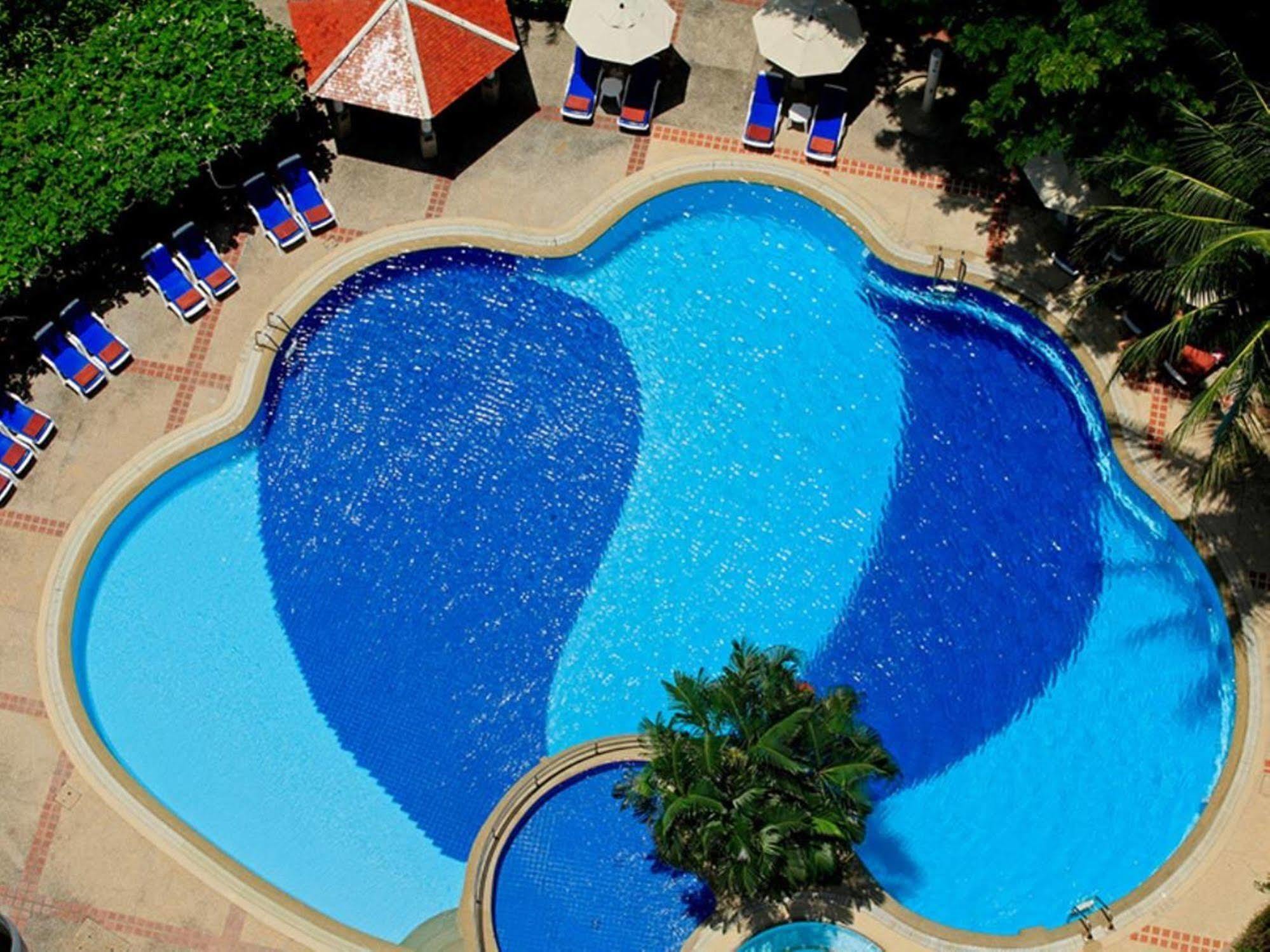 Hotel Waterfront Phuket By Centara Karon