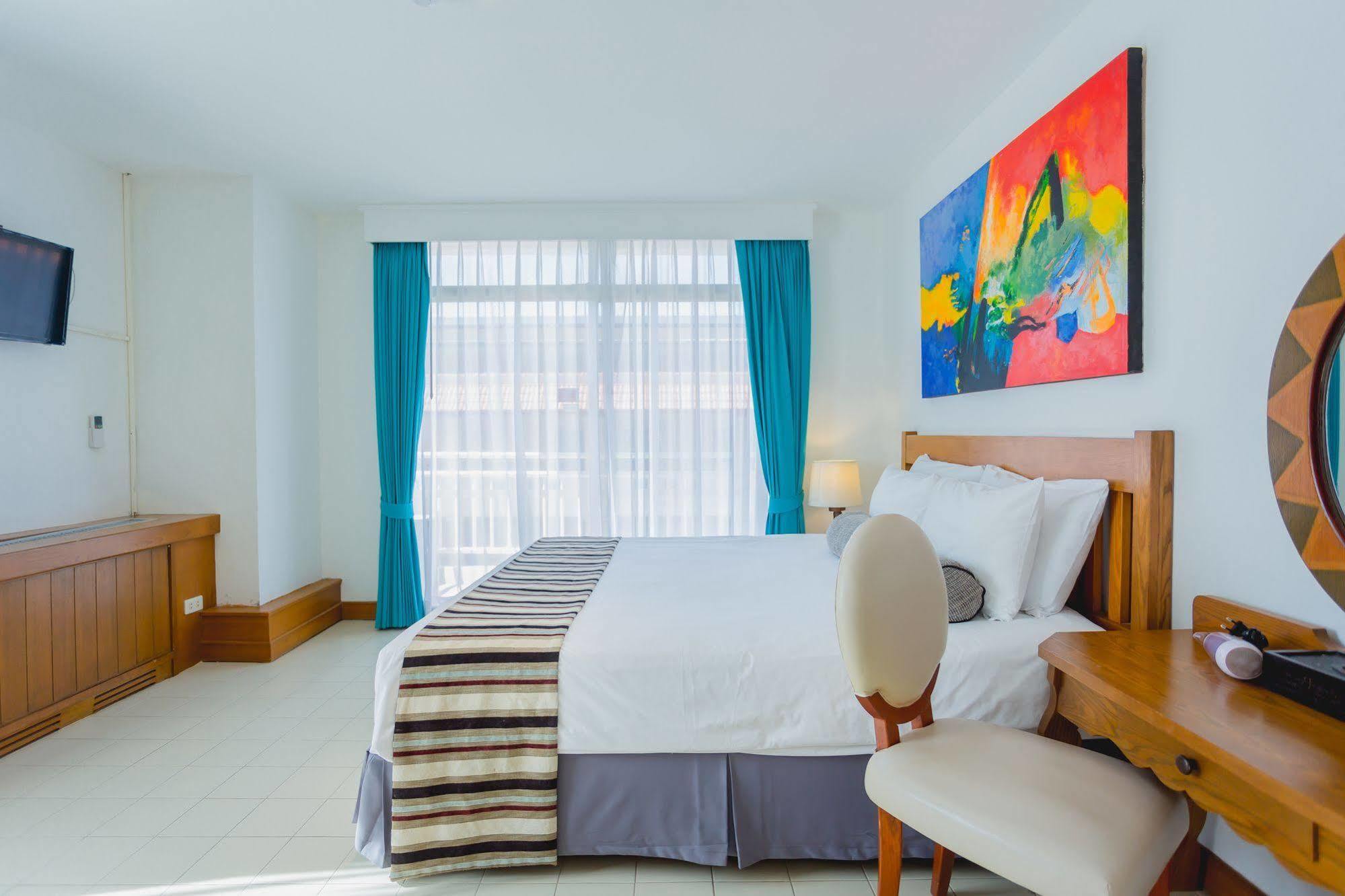 Waterfront Phuket By Centara 4* Karon